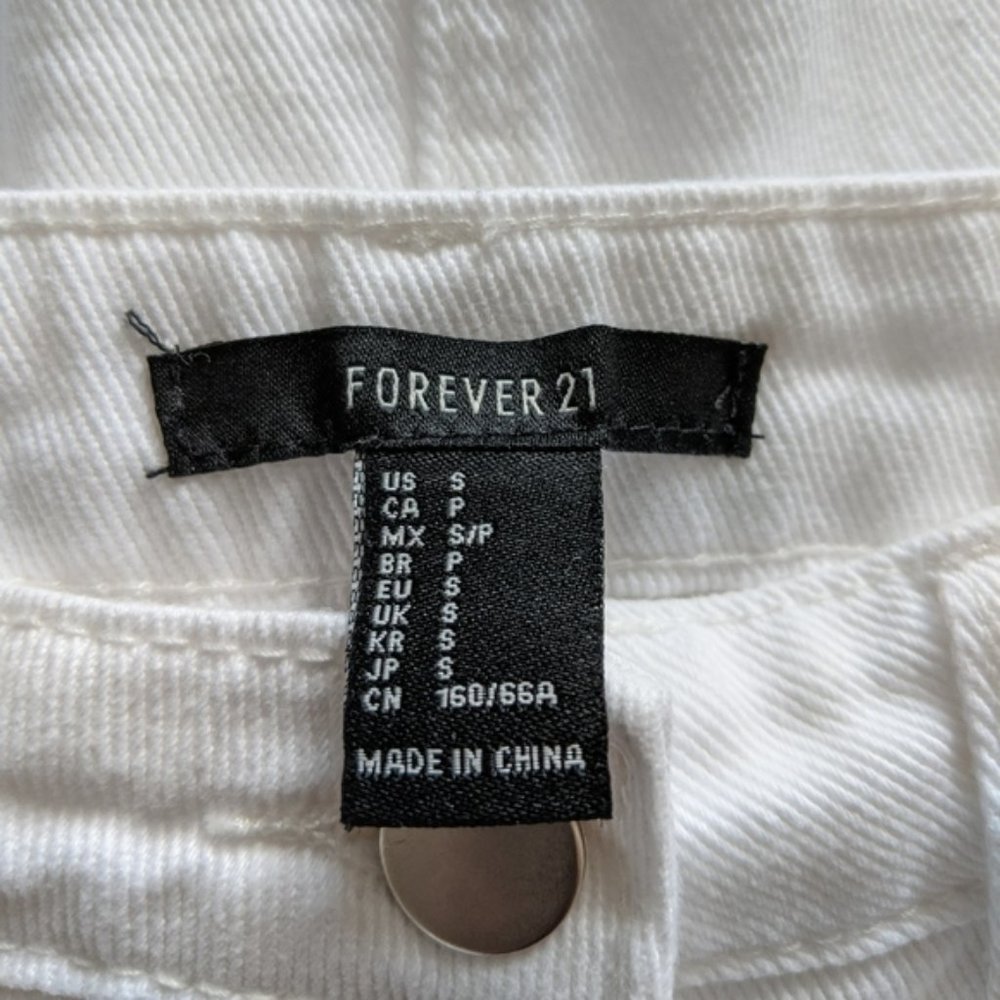 Forever 21  Denim buttoned mini skirt - Picture 3 of 11